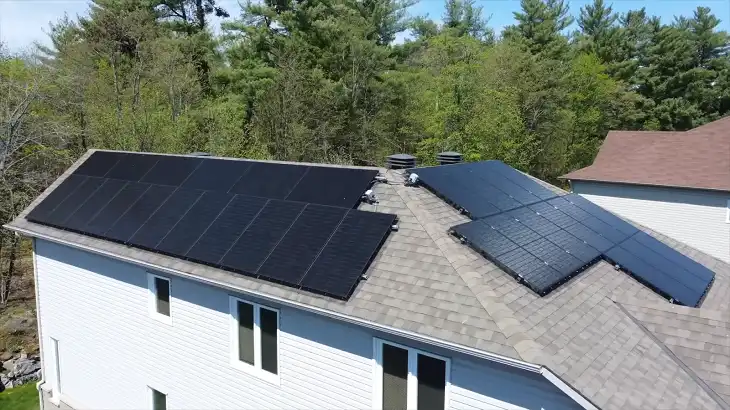 Solar Installation Problems on a Roof | What Homeowners Should Know